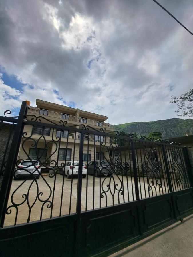 Apartment Benvenuti Kotor Exteriör bild